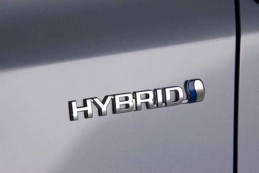  Toyota Prius V 2011 года  (фото 16 из 208)